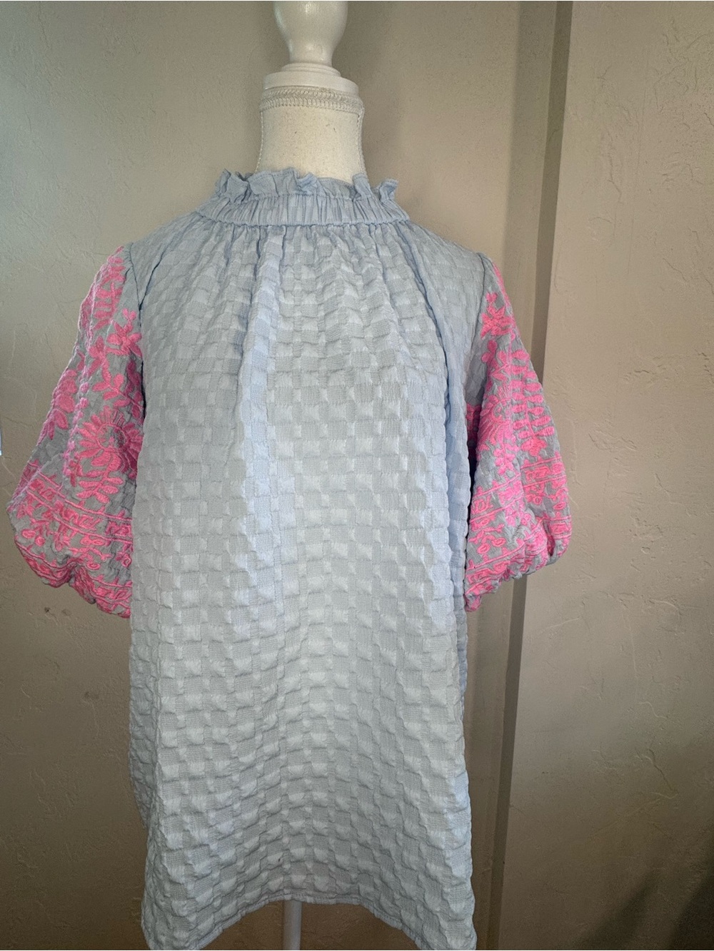 THML Blue Textured Puff Sleeve Blouse Pink Embroidered Boho Top Ruffle Neck XL